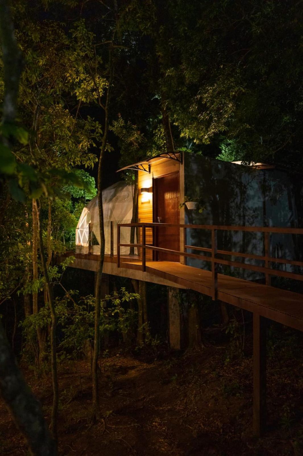 Chira Glamping Monteverde Hotel Exterior photo